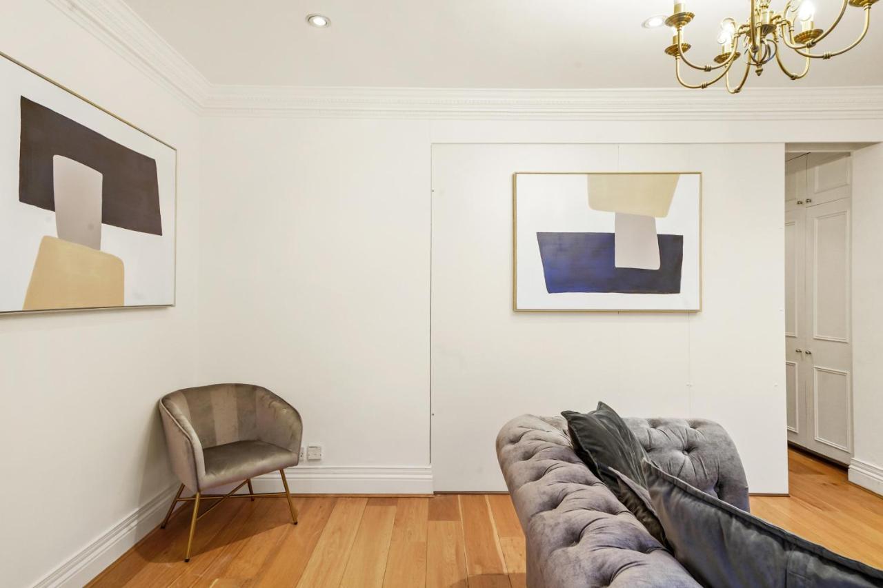 Rare Knightsbridge Gem By Dena Elite Collection Apartment London Bagian luar foto